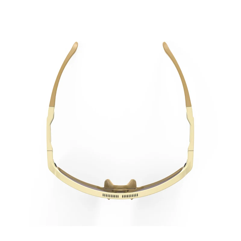 Kelion Mirrored