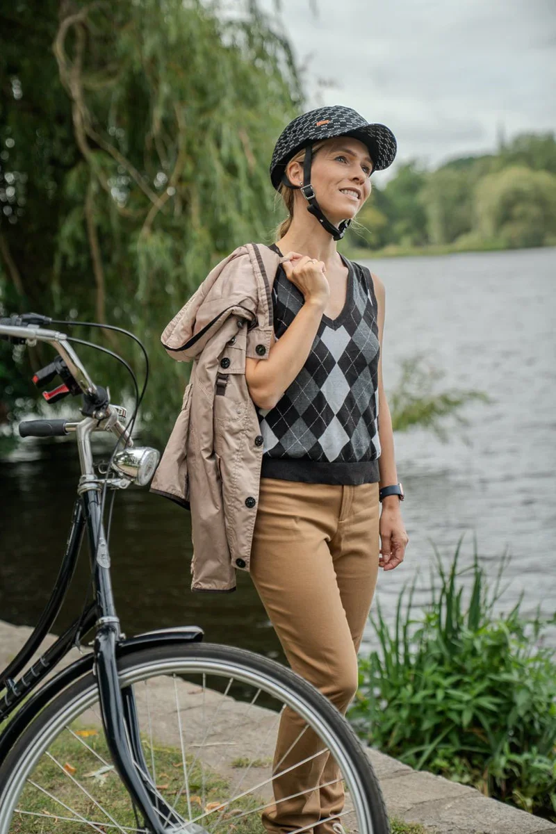 Yakkay Smart Two Helmet Black + Yakkay Paris Shine Signature