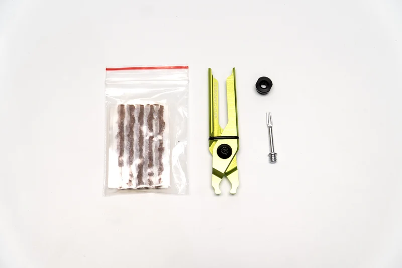 OneUp Components EDC Set mit Salamis und Kettenschlosszange