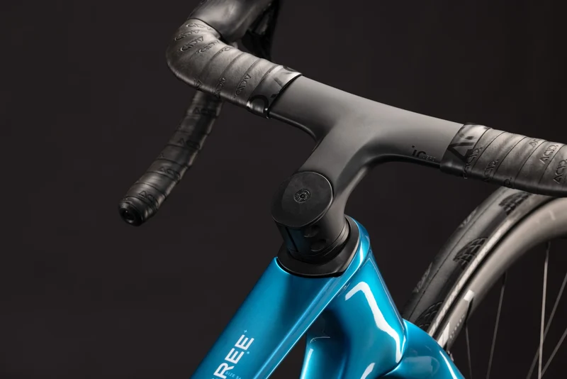 Cube Agree C:62 Race chromeblue´n´liquidblue 2027