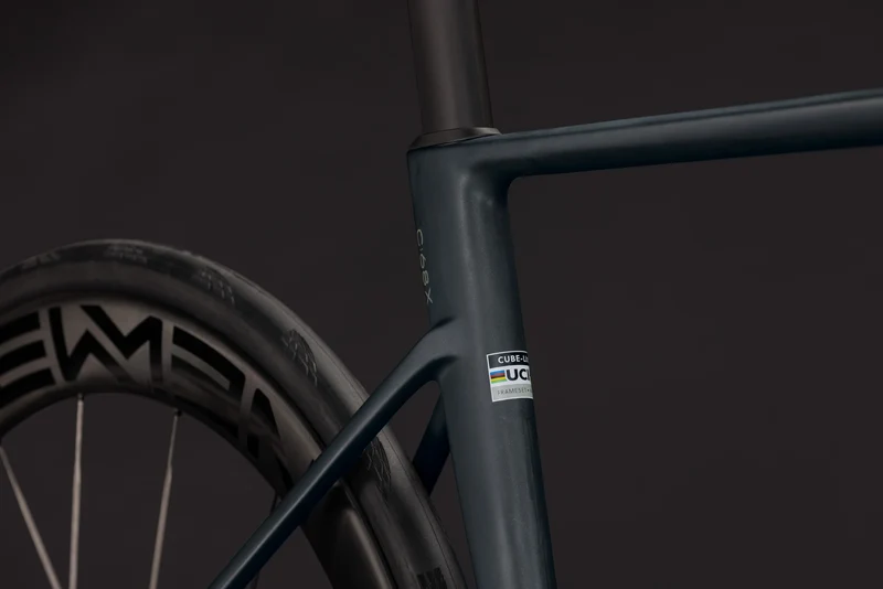Cube Litening Air C:68X SLT halogrey´n´prizm 2027