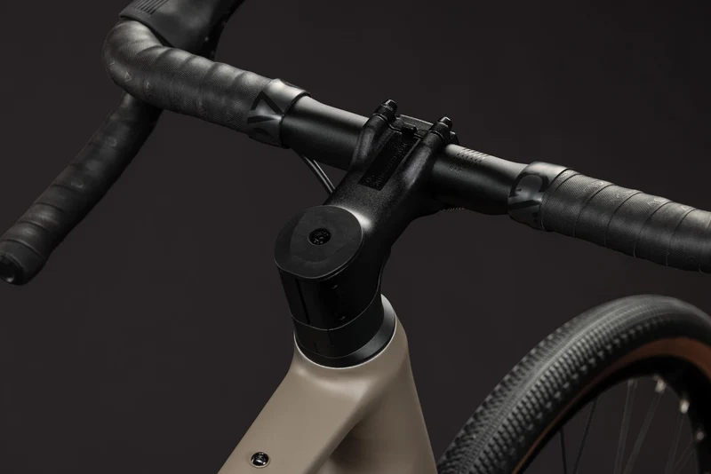 Cube Nuroad One wood´n´grey 2027