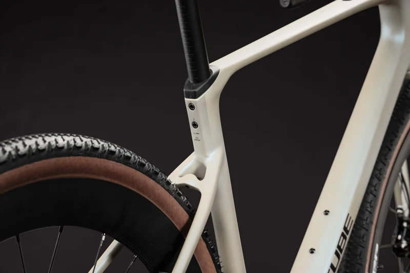 Cube Nuroad C:62 SLX glintsand´n´black 2027