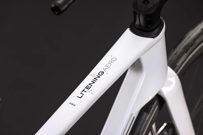 Cube Litening Aero C:68X Pro chalky´n´black 2027