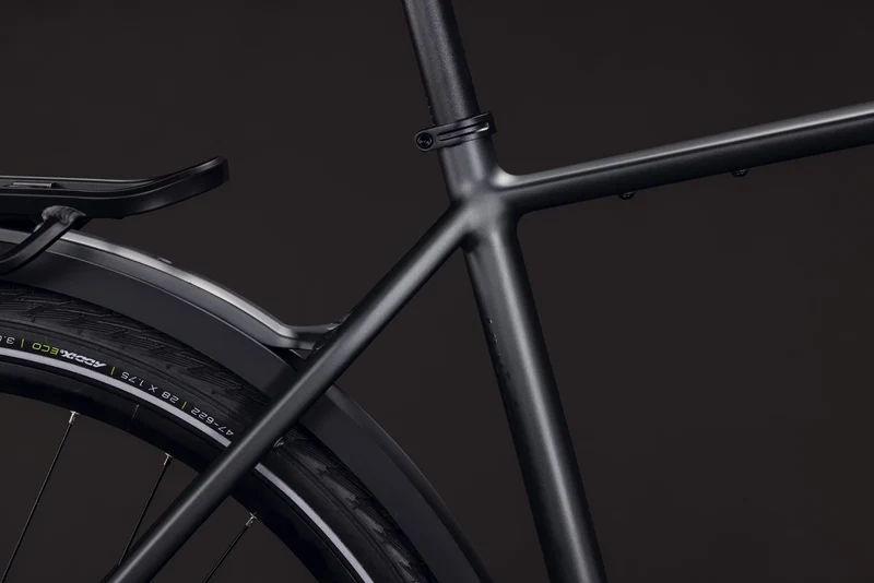 Cube Kathmandu One blackforest´n´chrome 2027
