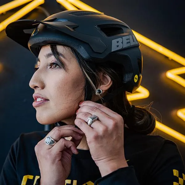 Bell Nomad 2 Junior Mips Matte Black