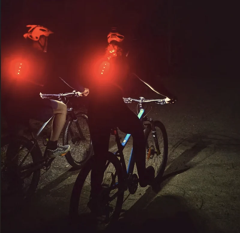 Hardloopvest Met Verlichting en Reflectoren LED Veiligheidsvest USB-C Oplaadbaar Fietsen One Size