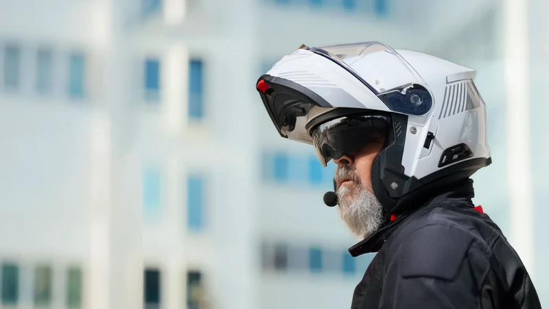 Sena Specter Modular Smart Communication Motorcycle Helmet w/ Mesh Intercom by Harmon Kardon