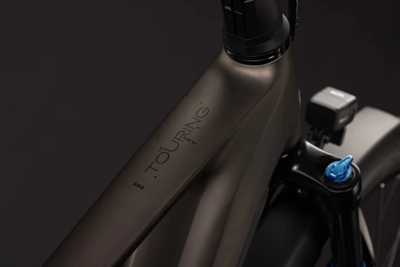 Cube Touring Hybrid Pro 800 metallicumbra´n´black 2027
