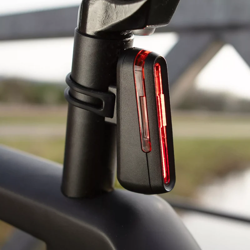 Achterlicht Fiets USB Oplaadbaar LED Fietsverlichting met Sensor