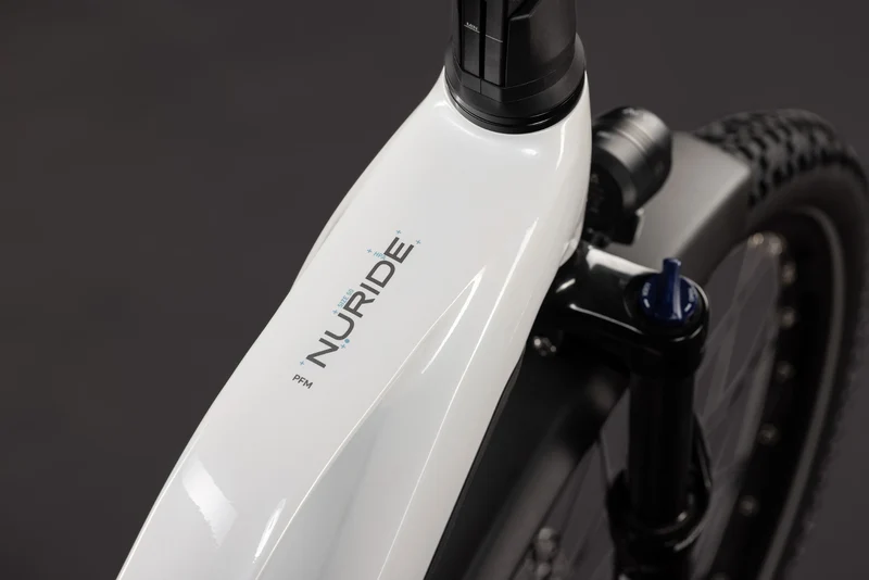 Cube Nuride Hybrid Performance 720 metallicwhite´n´grey Trapeze 2027