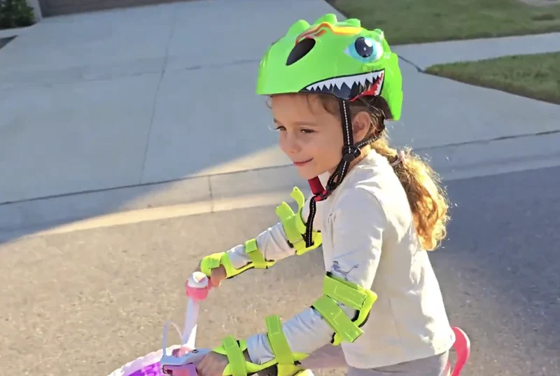 Fietshelm Kind Lichtgroen - Kinderhelm Dino XS 46/51cm Kinderfietshelm