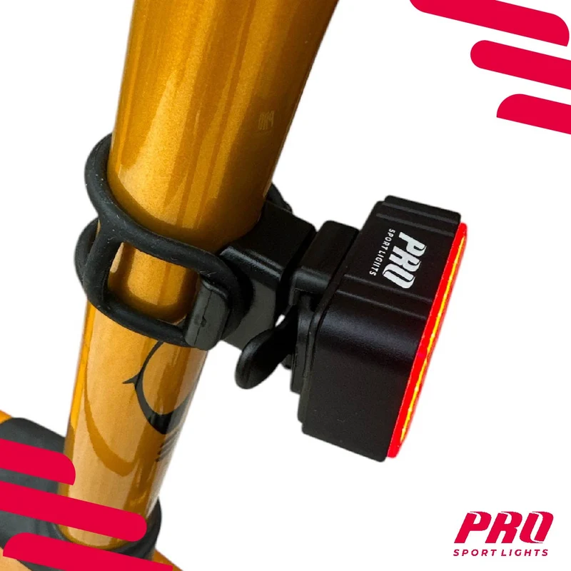 Fietsverlichting Set USB Oplaadbaar Koplamp en Achterlicht Fiets LED - 2000 en 125 Lumen