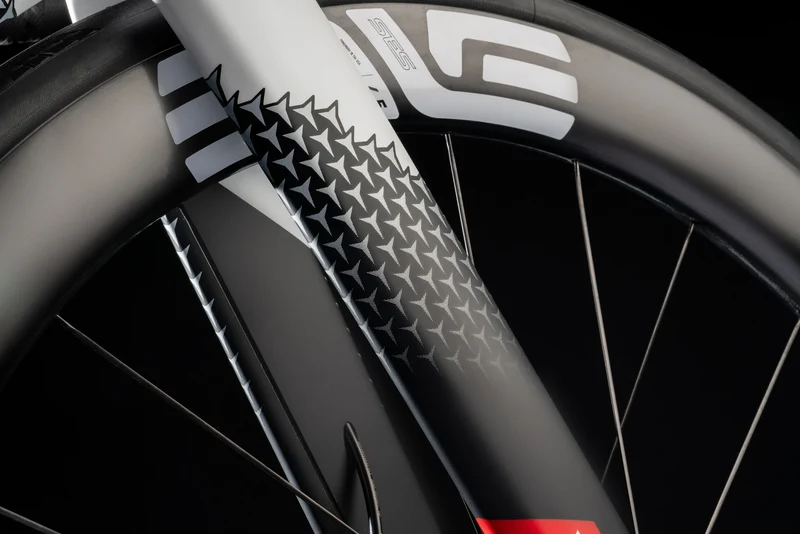 Colnago Y1RS Disc Sram Red AXS E1 black/white 2026