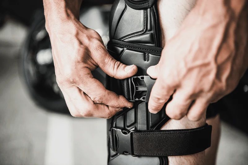 Icon Field Armor 3 Knees