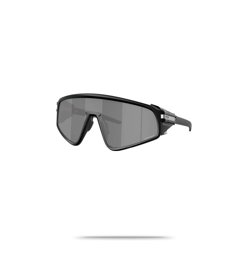 Latch Panel Sports Sunglasses