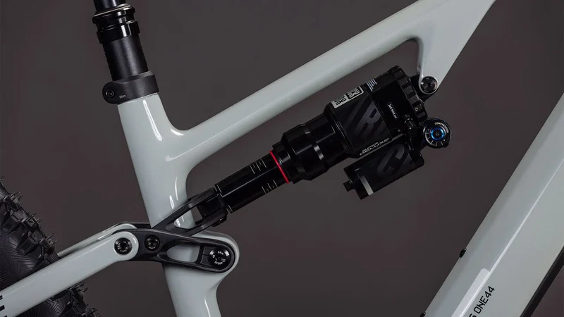 Cube AMS Hybrid ONE44 C:62 Race 400X reedbeige´n´black 2027