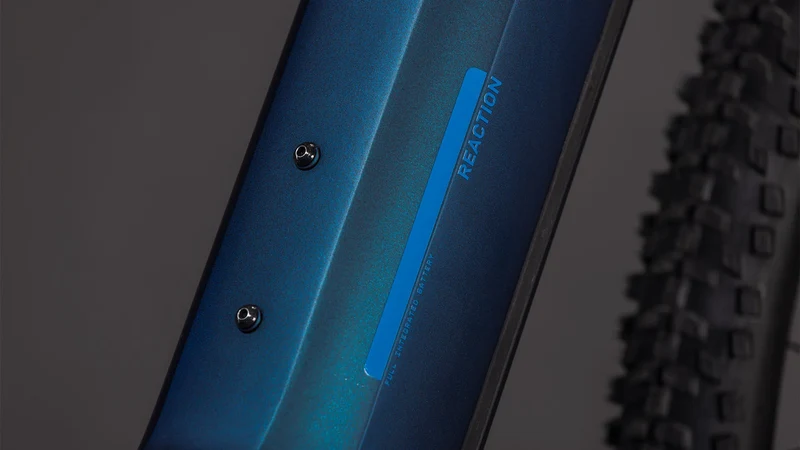 Cube Reaction Hybrid Pro 800 nebular´n´dazzle Tiefeinsteiger 2026