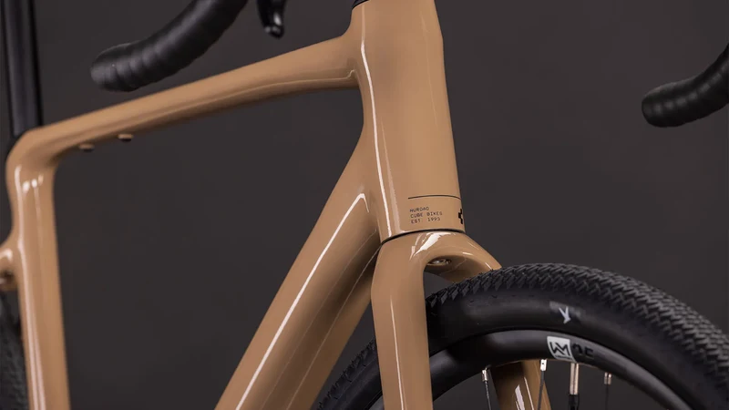 Cube Nuroad Race cappuccino´n´black 2026