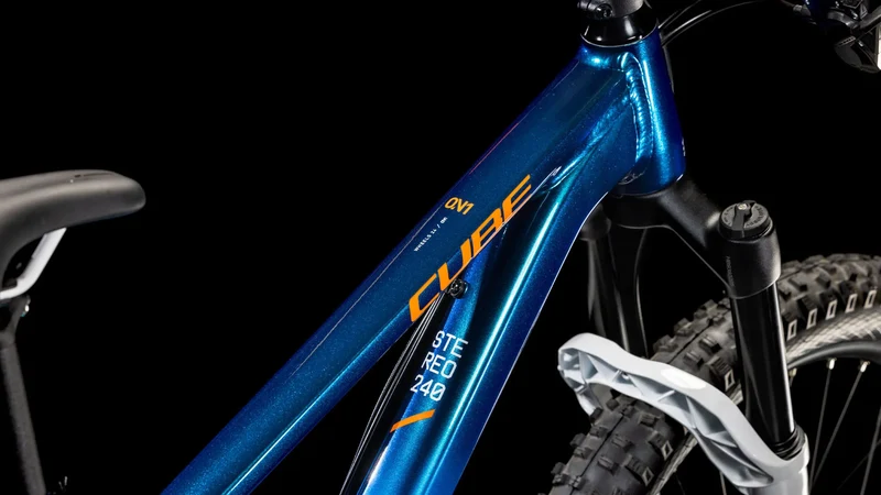 Cube Stereo 240 ONE actionteam 2027