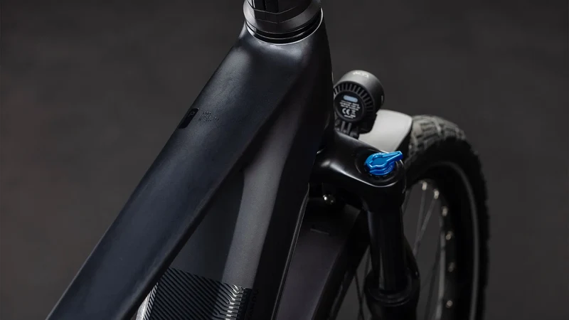 Cube Kathmandu Hybrid Pro 800 coal´n´black 2026
