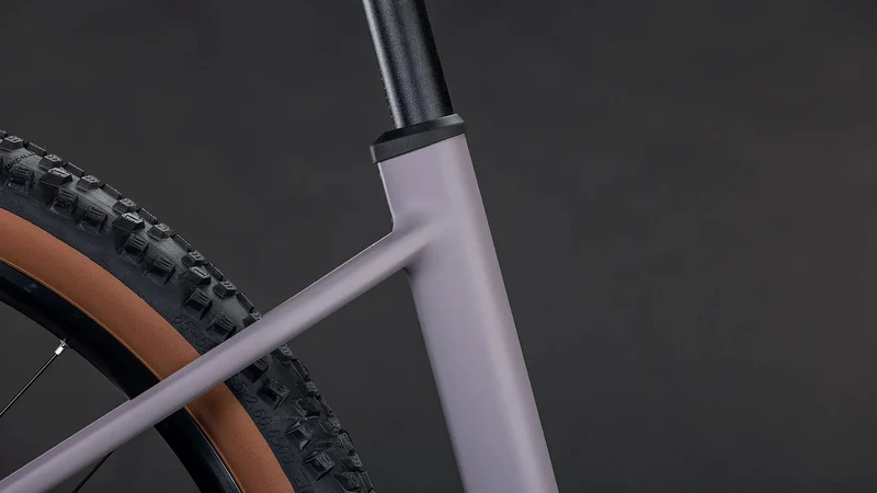 Cube Reaction Hybrid Performance 600 plumgrey´n´black Tiefeinsteiger 2026