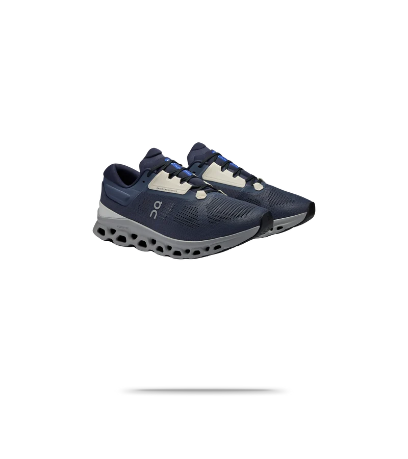 Cloudstratus 3 Running Shoes